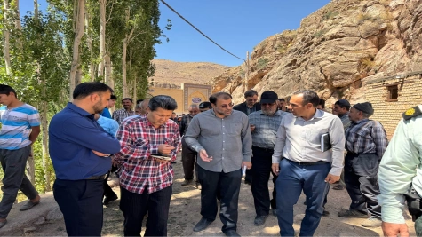 بازدید روستایی دکتر ظهوریان از دهستان کارده بازدید روستایی دکتر ظهوریان از دهستان کارده